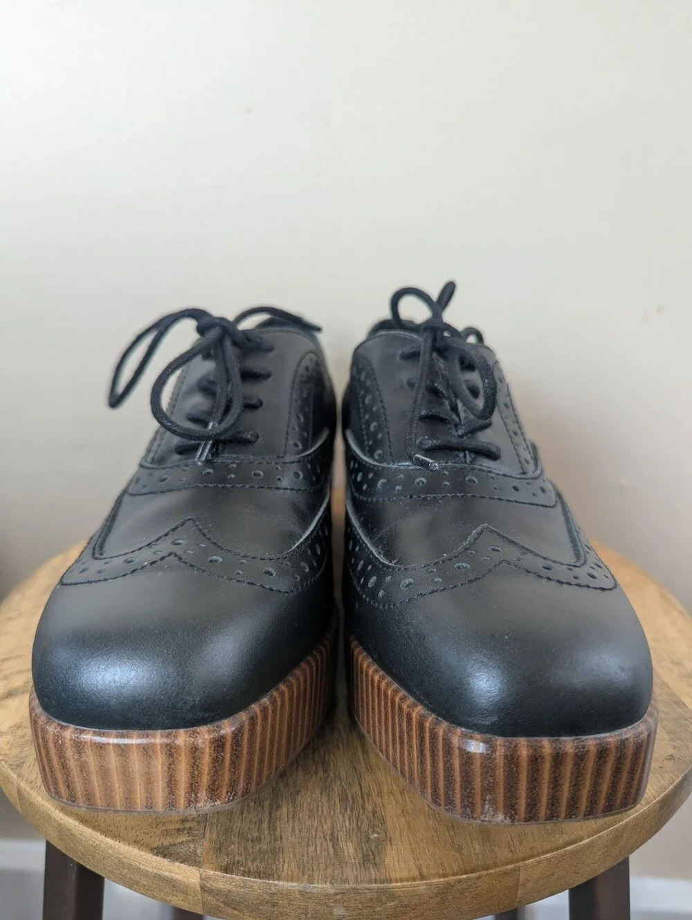 Kelsi Dagger Brooklyn Crest Platform Oxford Loafers, Black (SIZE 39/8.5)